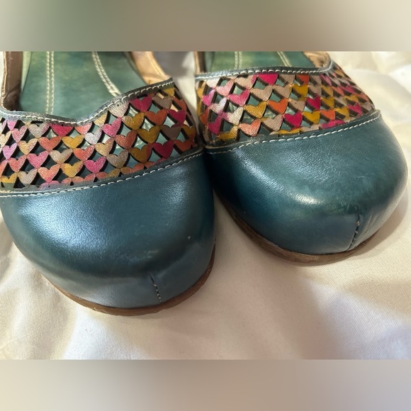 L’ARTISTE BY SPRING STEP AMOUR RD LEATHER LASER CUT HEARTS WEDGE SANDALS - Picture 6 of 6